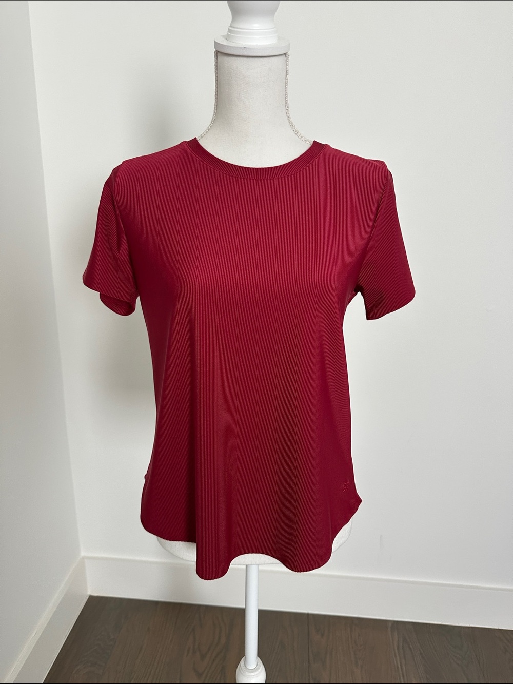 Women's Short Sleeve Crewneck Tee in Deep Berry